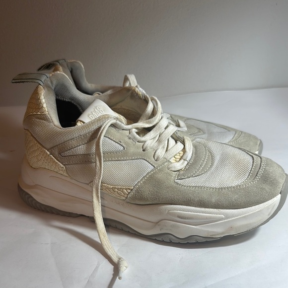 Used P448 women’s Luke shoes White and Gray Sneakers size 9 - Picture 1 of 6